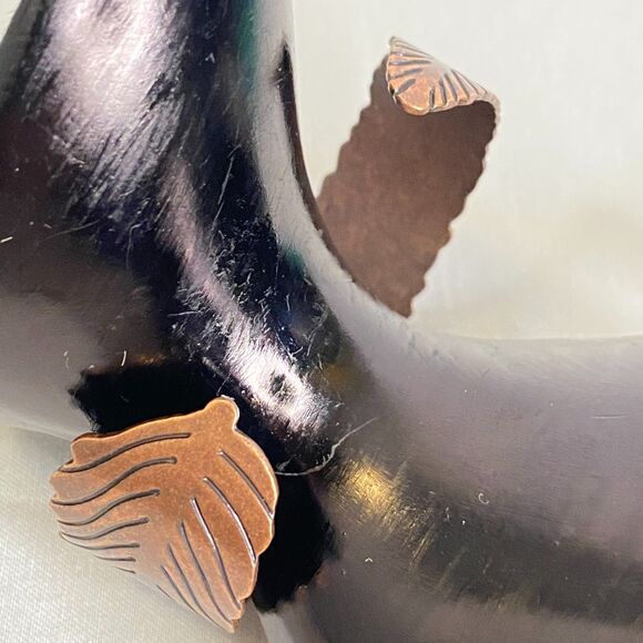 Copper Cuff Bracelet Engraved Leaf Pattern - Picture 2 of 8